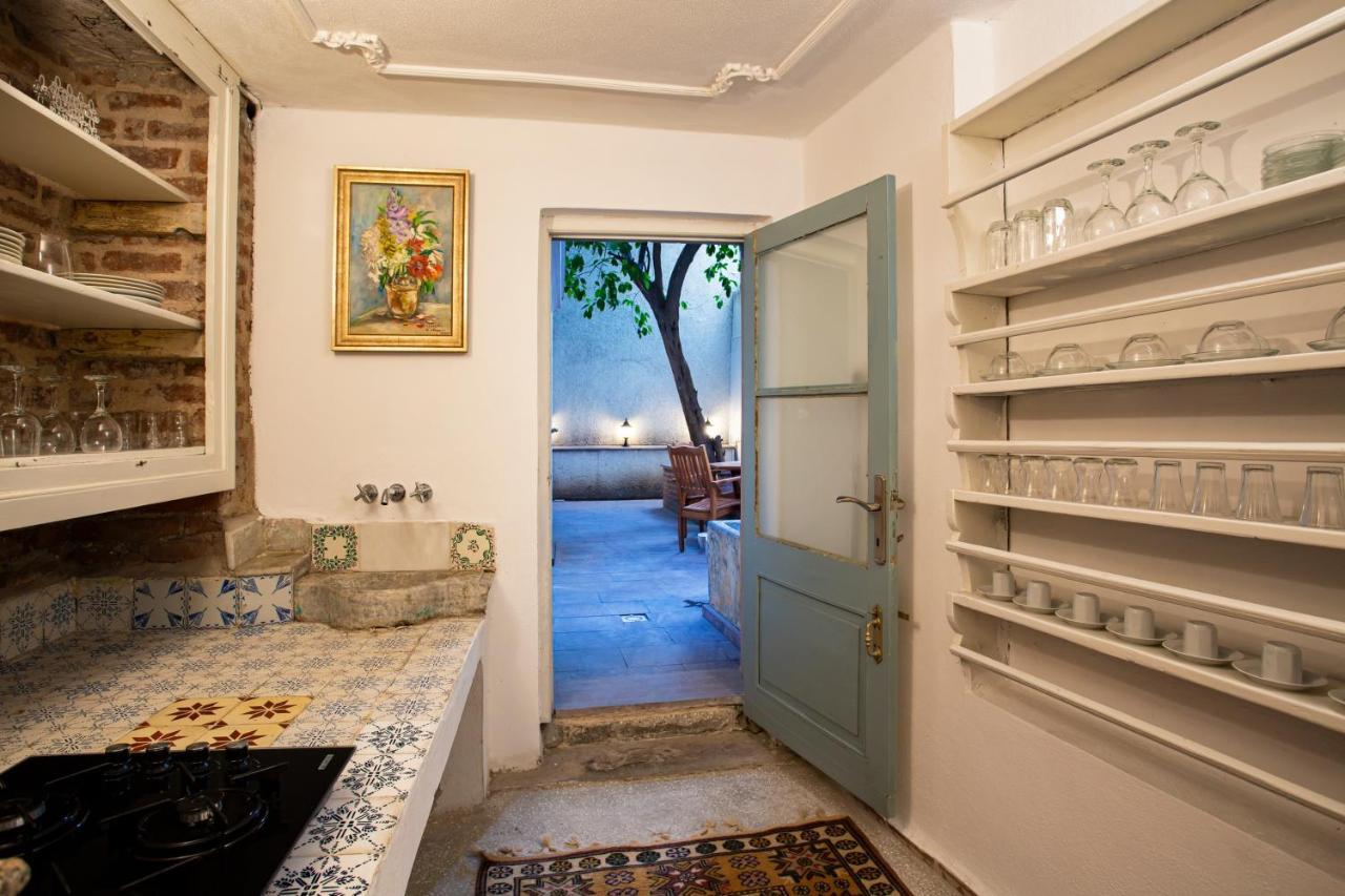 Mansion With Lemon Tree Apartment Измир Екстериор снимка