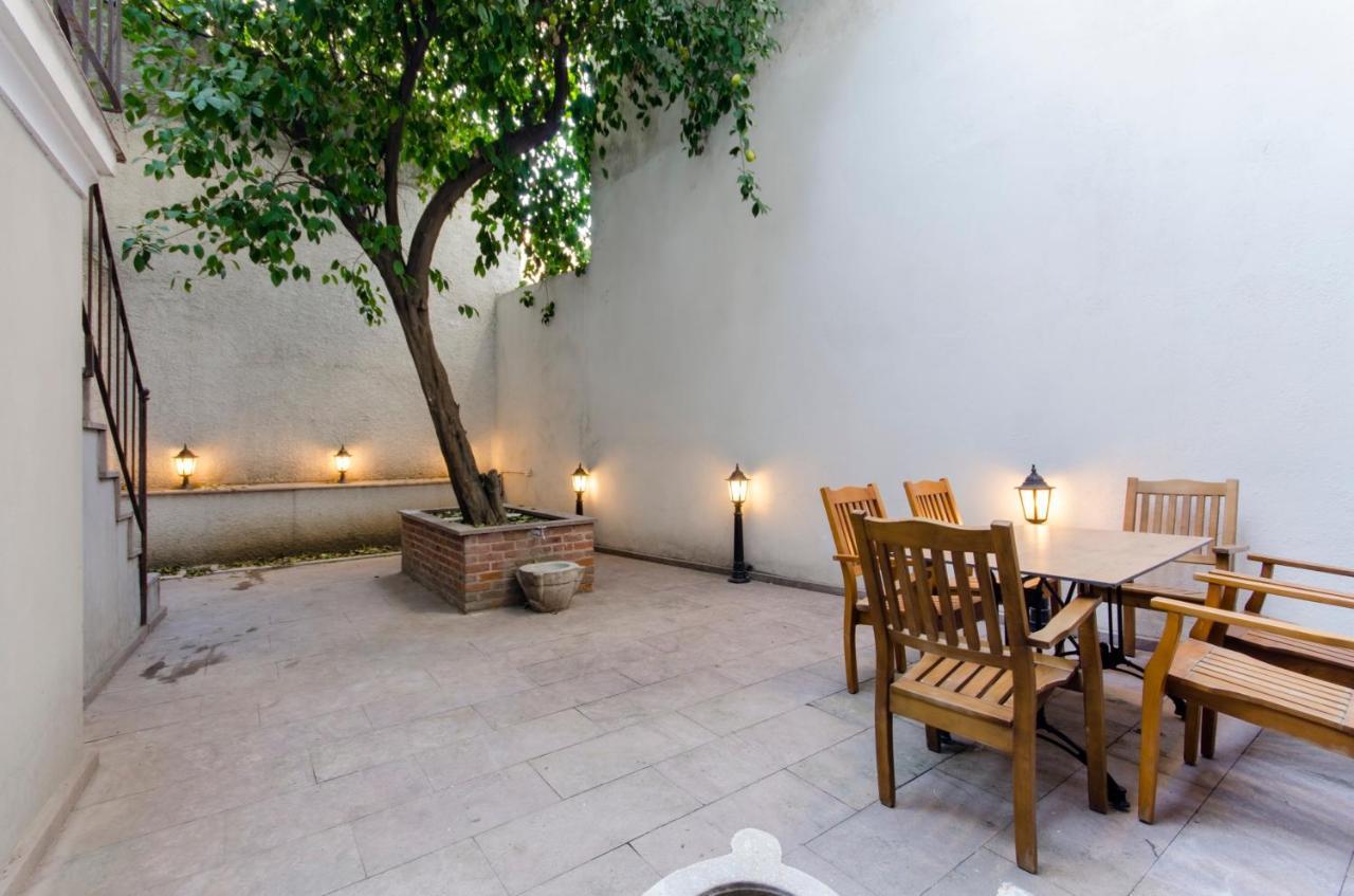 Mansion With Lemon Tree Apartment Измир Екстериор снимка